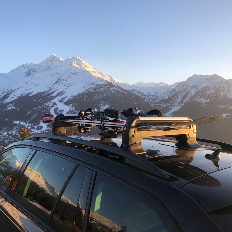 Polaire ski racks