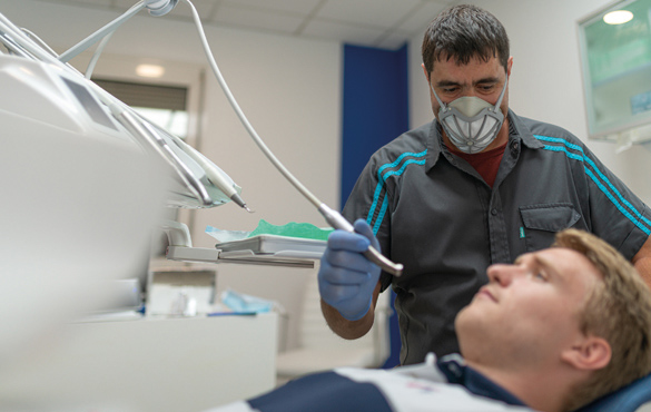 Dentist - Healthcare professionalsentist